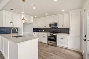 8245 Eagle Mountain Cir, Fort Worth, TX 76135 - Photo 19