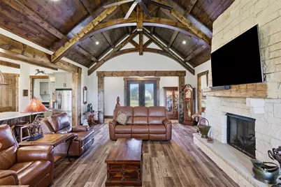 208 Shady Oaks Drive, Runaway Bay, TX 76426 - Photo 5