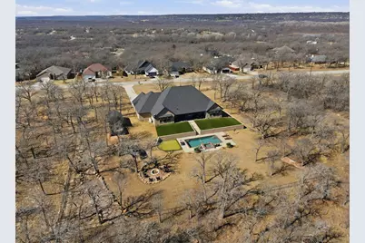 208 Shady Oaks Drive, Runaway Bay, TX 76426 - Photo 37