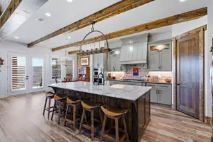 208 Shady Oaks Dr, Runaway Bay, TX 76426 - Photo 9