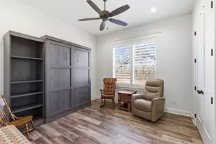 208 Shady Oaks Dr, Runaway Bay, TX 76426 - Photo 27