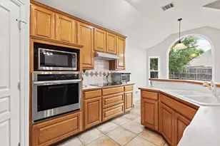 2009 Lake Fork Ct, Denton, TX 76210 - Photo 13