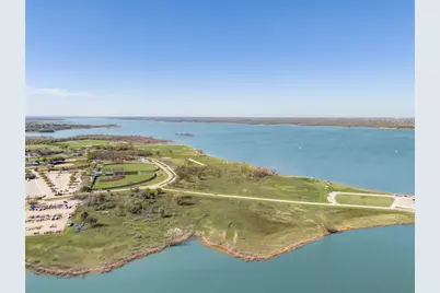 843 E Wall Street, Grapevine, TX 76051 - Photo 17