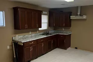 1325 E Sherman St, Paris, TX 75460 - Photo 7