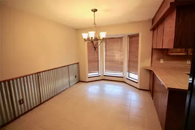 1812 E Bankhead Drive, Weatherford, TX 76086 - Photo 7