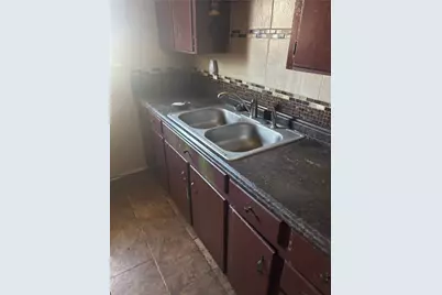 1561 Milmo Drive, Fort Worth, TX 76134 - Photo 5