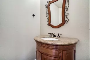 809 Longridge Dr, Denton, TX 76205 - Photo 19