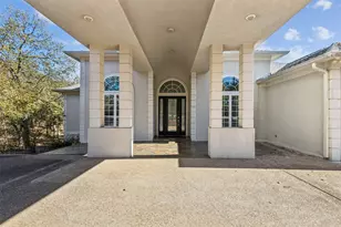 2109 Cooks Ln, Fort Worth, TX 76120 - Photo 3