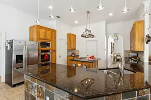 2109 Cooks Ln, Fort Worth, TX 76120 - Photo 11