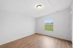 340 Cr 418, Satin, TX 76685 - Photo 17