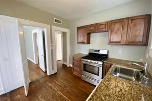 1410 Kings Hwy, Dallas, TX 75208 - Photo 13