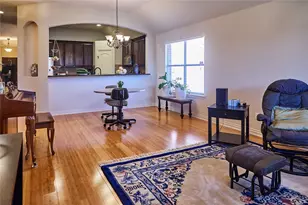 1004 Vintage Ave, Gainesville, TX 76240 - Photo 5