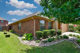 1004 Vintage Ave, Gainesville, TX 76240 - Photo 3