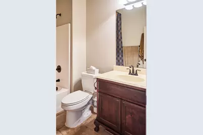 1004 Vintage Avenue, Gainesville, TX 76240 - Photo 35