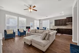 7815 Kettle Creek Dr, Arlington, TX 76001 - Photo 1