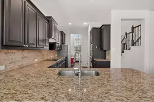 7815 Kettle Creek Dr, Arlington, TX 76001 - Photo 13