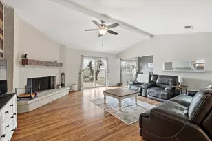 4748 Moss Rose Dr, Fort Worth, TX 76137 - Photo 3