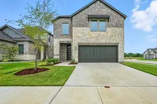 447 Holly Rd, Little Elm, TX 75068 - Photo 1