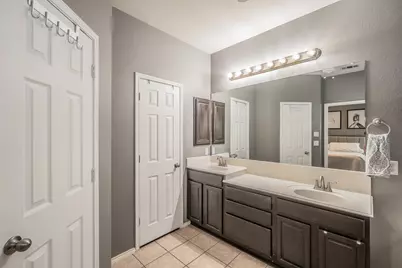 5021 Valleyside Drive, Fort Worth, TX 76123 - Photo 9