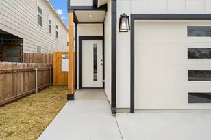 2526 Peabody, Dallas, TX 75215 - Photo 3