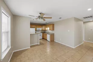 2801 Wayside Ave, Fort Worth, TX 76110 - Photo 13