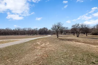 1501 Huddleston Road, Sunset, TX 76270 - Photo 15