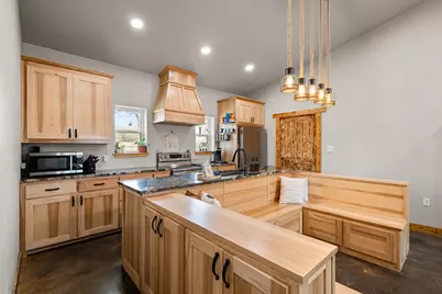 1501 Huddleston Road, Sunset, TX 76270 - Photo 5