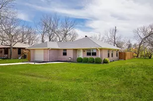 214 E 4th St, Anna, TX 75409 - Photo 3