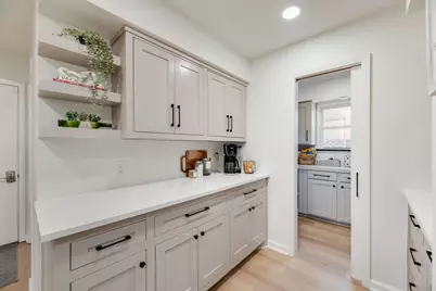 510 Willow Creek Court, Arlington, TX 76011 - Photo 17