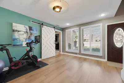 510 Willow Creek Court, Arlington, TX 76011 - Photo 3