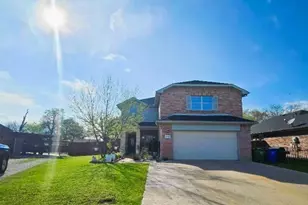 2549 Spring Creek Dr, Balch Springs, TX 75180 - Photo 1