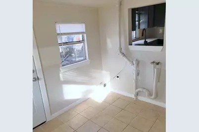 200 E Crockett Street, Ennis, TX 75119 - Photo 13