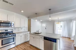 852 Northwood Rd, Fort Worth, TX 76107 - Photo 5