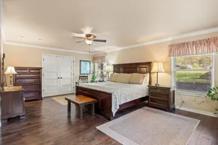 1308 Comanche Cove Ct, Granbury, TX 76048 - Photo 13