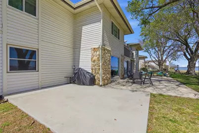 108 Harbor Drive #102, Runaway Bay, TX 76426 - Photo 29