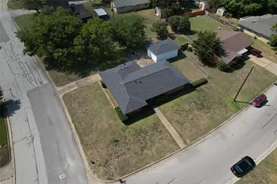 240 Smith Street, Burleson, TX 76028 - Photo 31
