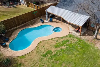 1301 N Saint Charles Avenue, Pilot Point, TX 76258 - Photo 35