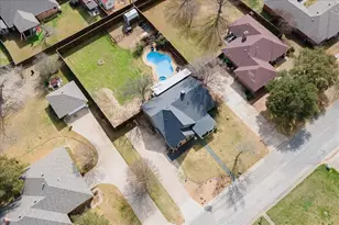 1301 N St Charles Ave, Pilot Point, TX 76258 - Photo 33