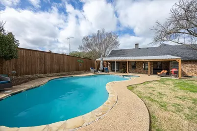 1301 N Saint Charles Avenue, Pilot Point, TX 76258 - Photo 31