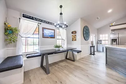 1301 N Saint Charles Avenue, Pilot Point, TX 76258 - Photo 11