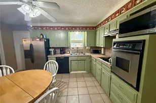 305 S 1st St, Crandall, TX 75114 - Photo 13