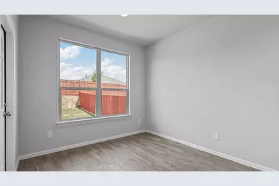 909 Boll Weevil Drive, Cleburne, TX 76031 - Photo 9