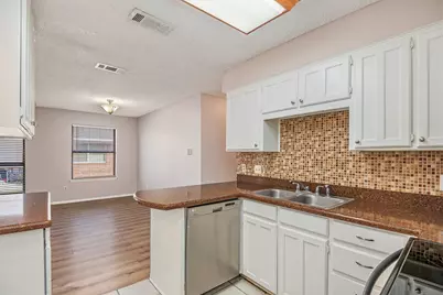 617 S Las Vegas Trail, White Settlement, TX 76108 - Photo 11