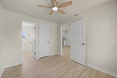 9021 White Settlement Road, White Settlement, TX 76108 - Photo 31