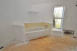 404 S Hall St, Montague, TX 76251 - Photo 13