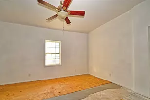 404 S Hall St, Montague, TX 76251 - Photo 11