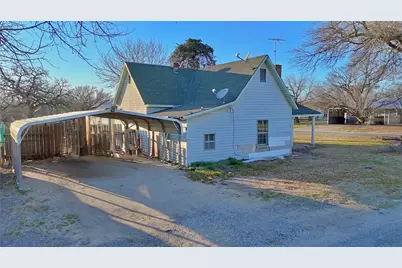 404 S Hall Street, Montague, TX 76251 - Photo 3