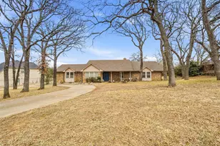 205 Roaring Springs Dr, Joshua, TX 76058 - Photo 37