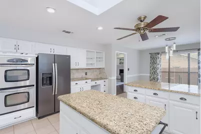 68 Legend Road, Benbrook, TX 76132 - Photo 15