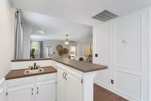 68 Legend Rd, Benbrook, TX 76132 - Photo 17